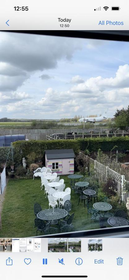 Southend Airport Bed & Breakfast Rochford Exterior foto